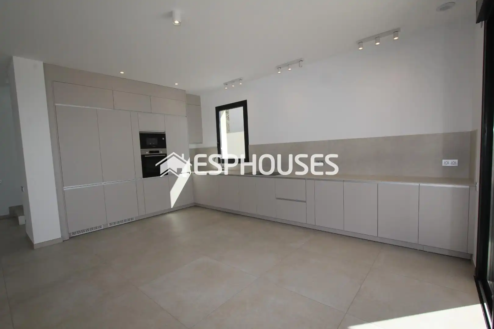 Casa con terrazza in vendita a Golf Bahía, imagen 7