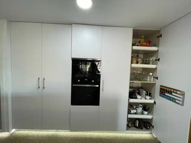 Cuina de Apartament de lloguer en Marbella amb Aire condicionat, Moblat i Es permeten mascotes