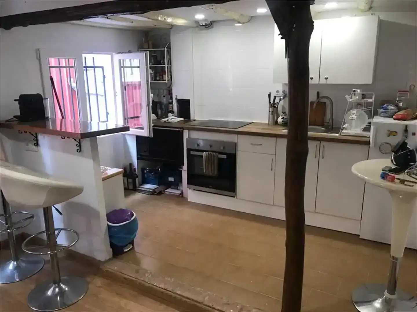 Cuina de Planta baixa en venda en Baños de Montemayor amb Parquet, Moblat i Balcó