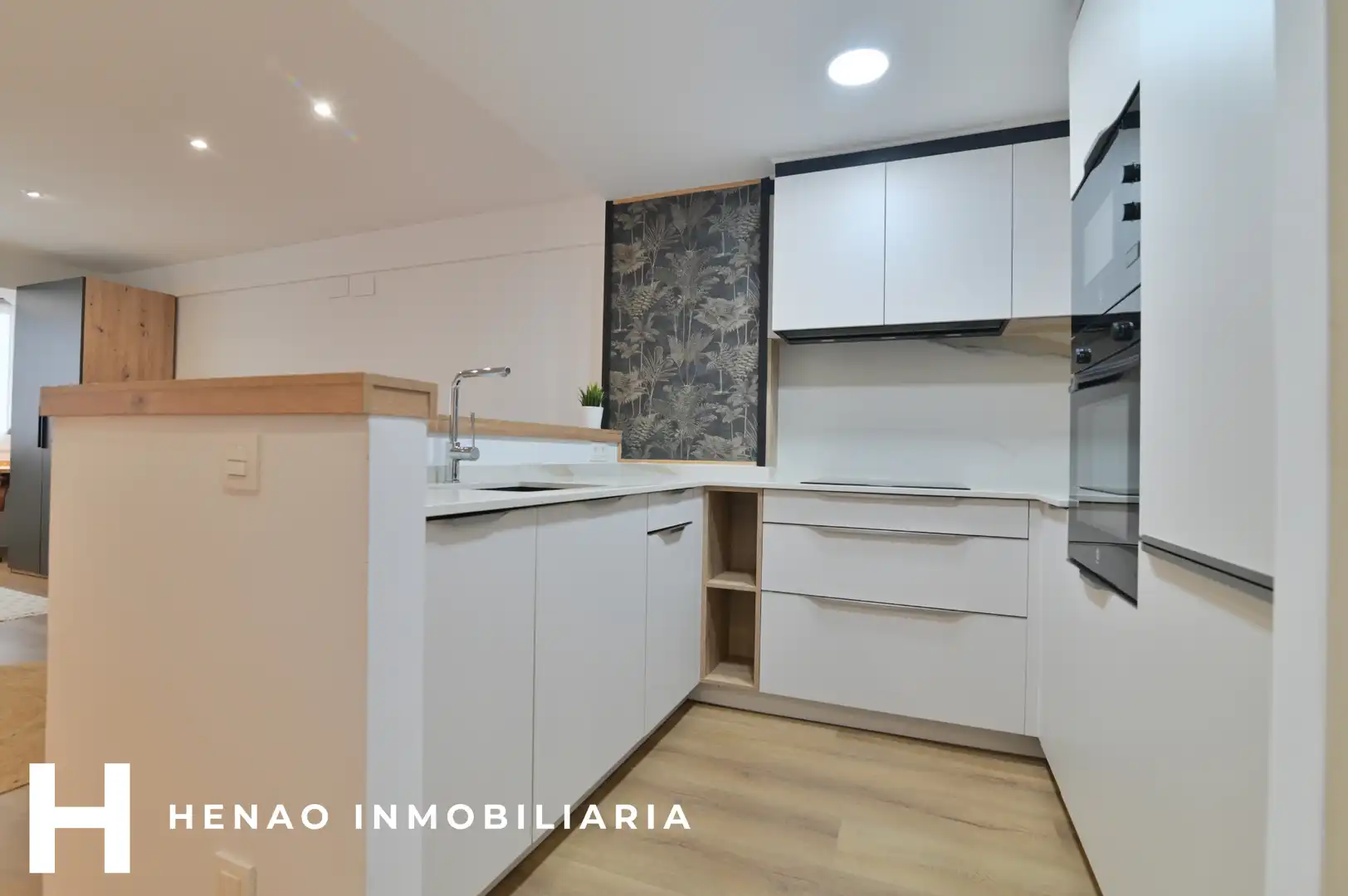 Cocina de Apartamento en venta en Bilbao  con Calefacción, Parquet y Amueblado