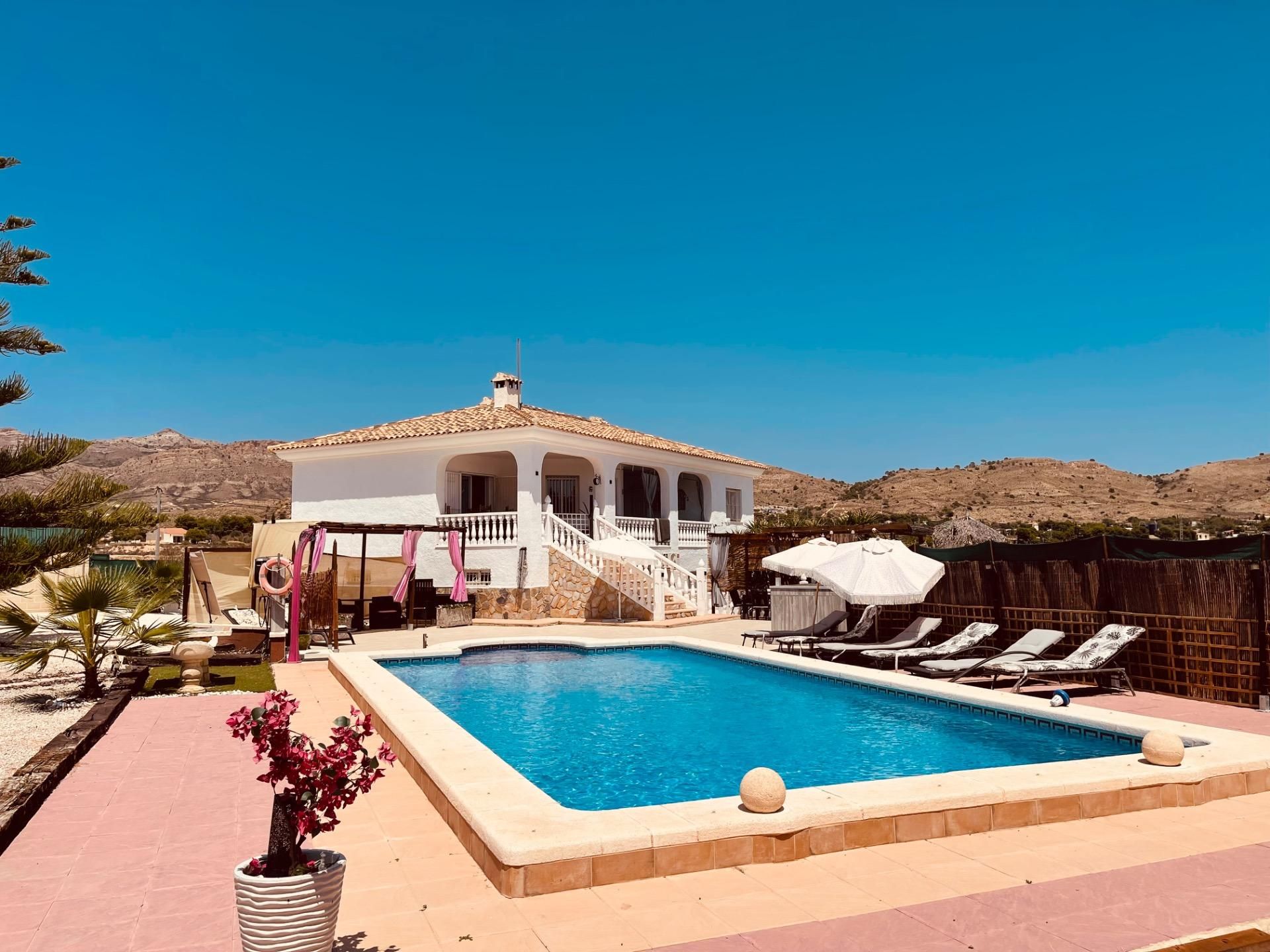 Piscina de Casa o chalet en venta en Alicante / Alacant