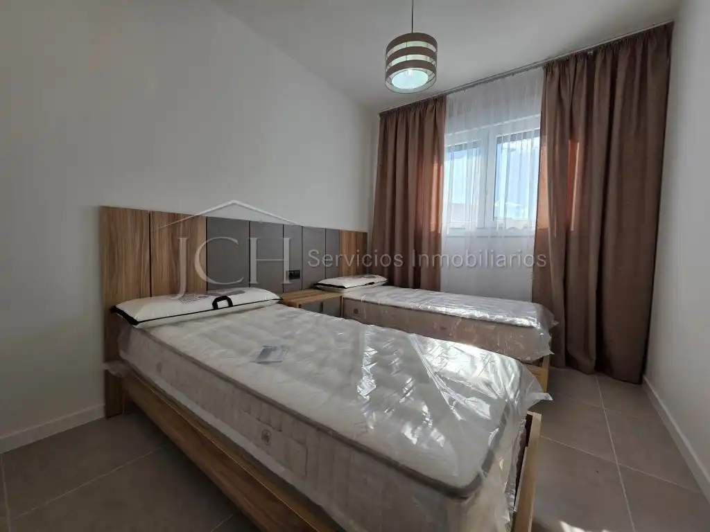 Habitación de Ático de alquiler en Estepona con Amueblado