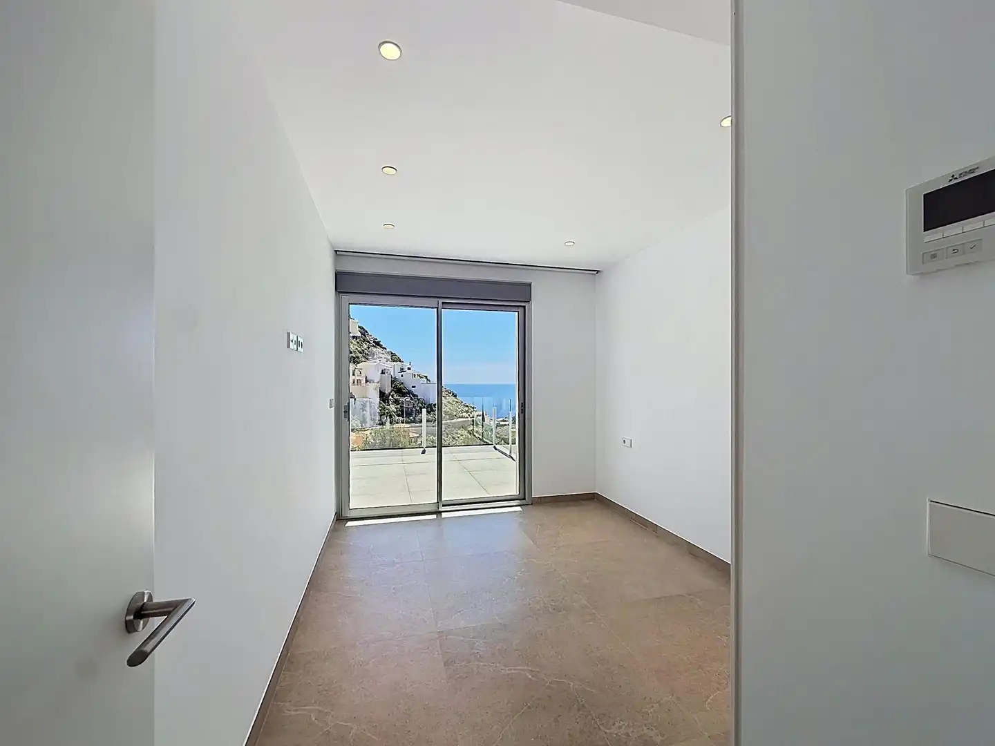 Chalet con piscina en venta en Cumbre del Sol, imagen 17