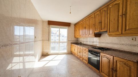 🏡✨ ¡PISO AMPLIO CON ASCENSOR, 2 GARAJES Y 2 TRASTEROS EN VERÍN! ✨🏡
