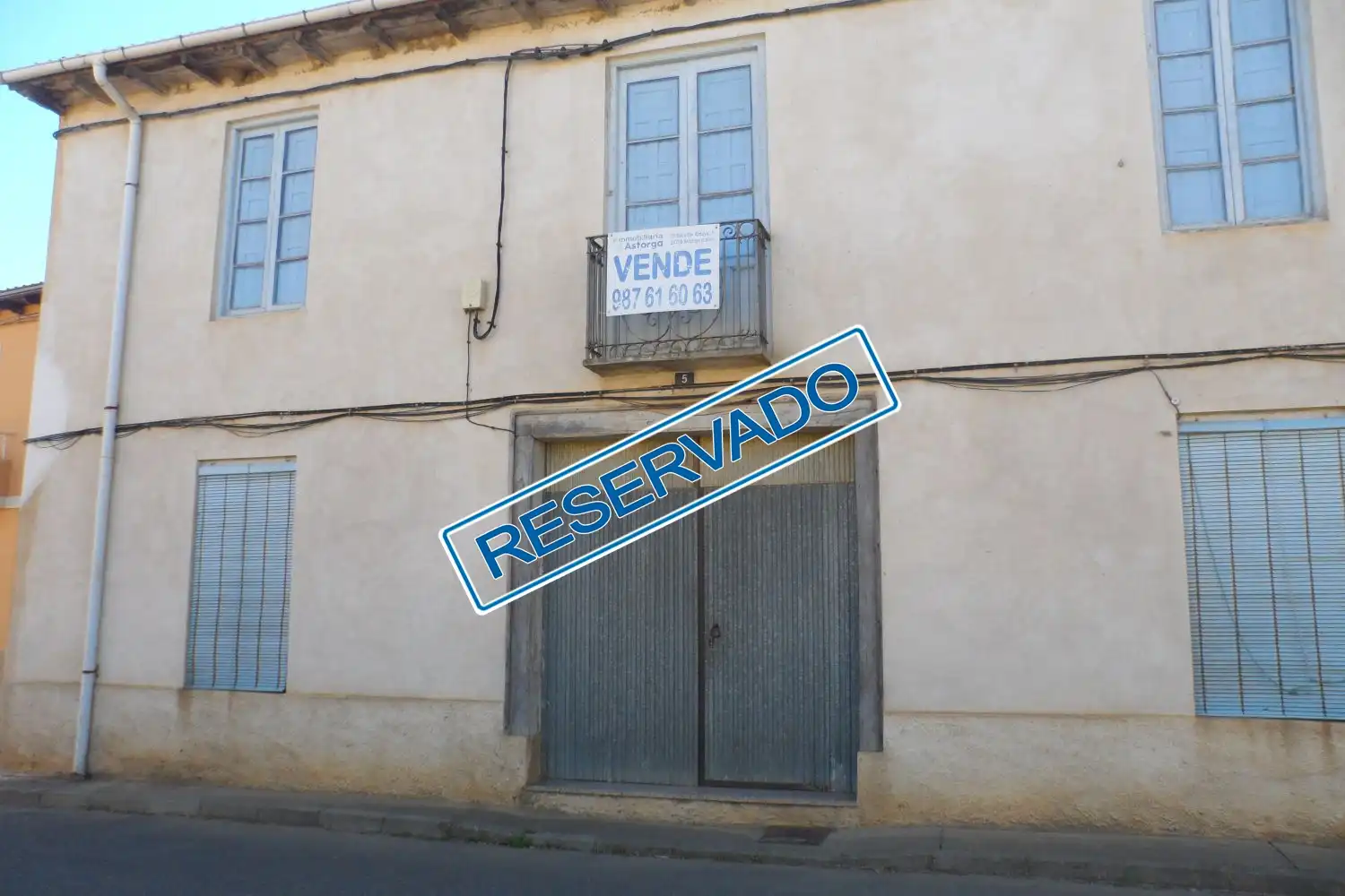 Vista exterior de Casa o chalet en venta en Valderrey, León