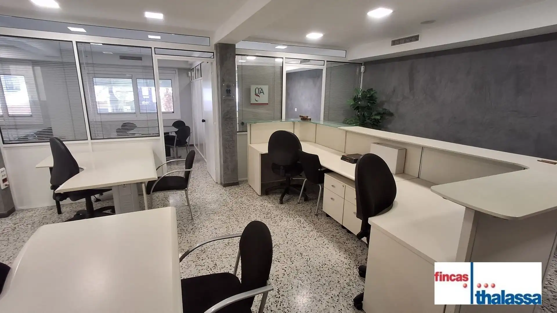 Büro zum Verkauf in Lloret de Mar mit Klimaanlage, Heizung und Möbliert