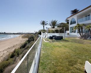 Terrace of House or chalet for sale in Vilanova i la Geltrú  with Heating, Private garden and Balcony