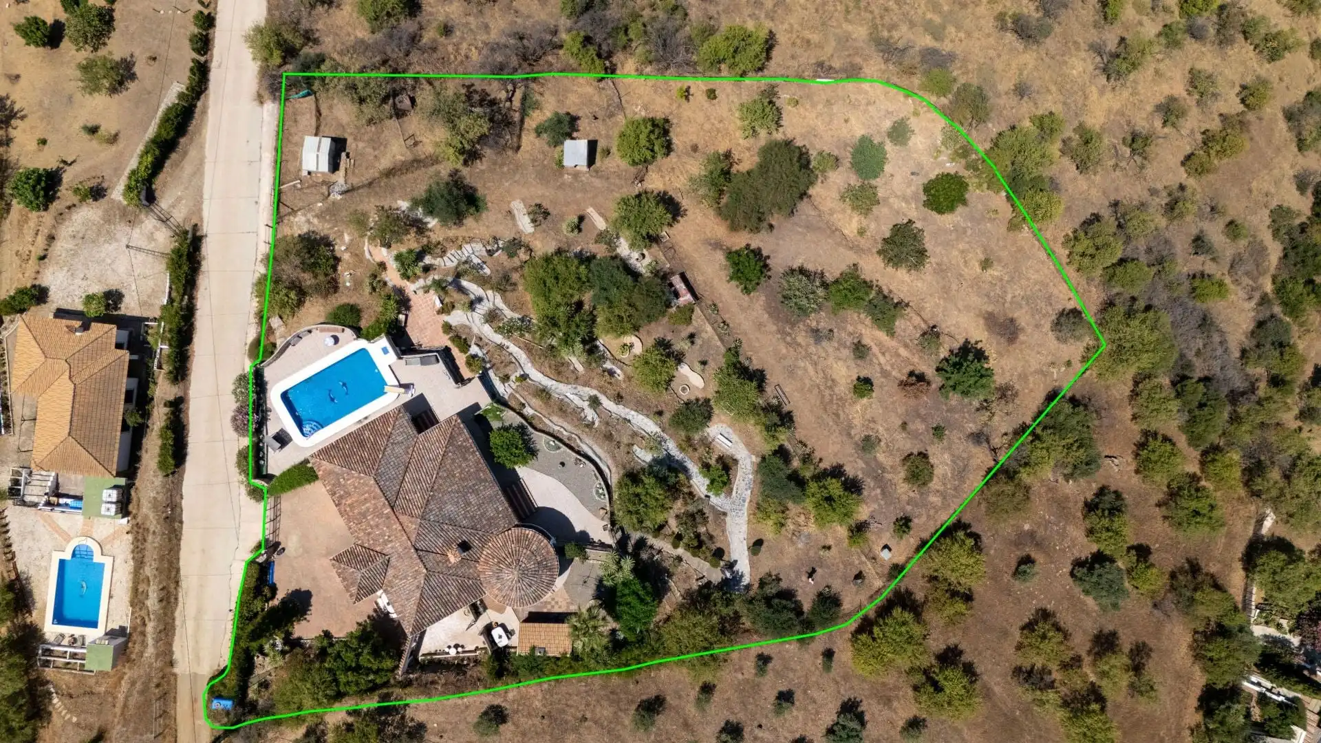 Casa rústica amb piscina en venda a Guaro, imagen 53