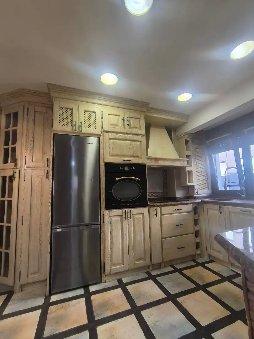 Cocina de Piso en venta en Portugalete con Calefacción, Trastero y Amueblado