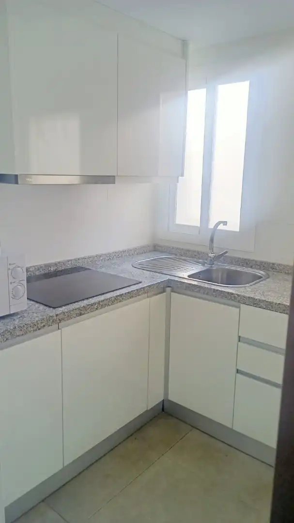Flat for rent in Avenida de Italia, 14, Barrio de Zaidín