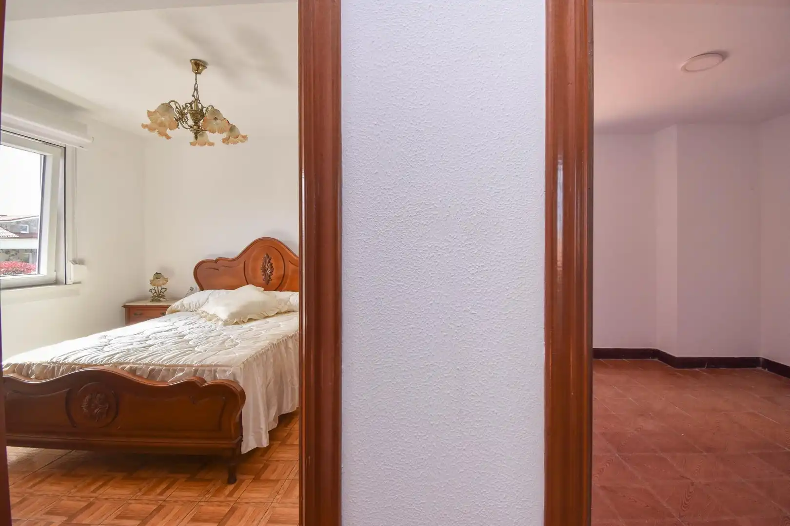 Dormitori de Casa o xalet de lloguer en Cambre  amb Calefacció, Jardí privat i Traster