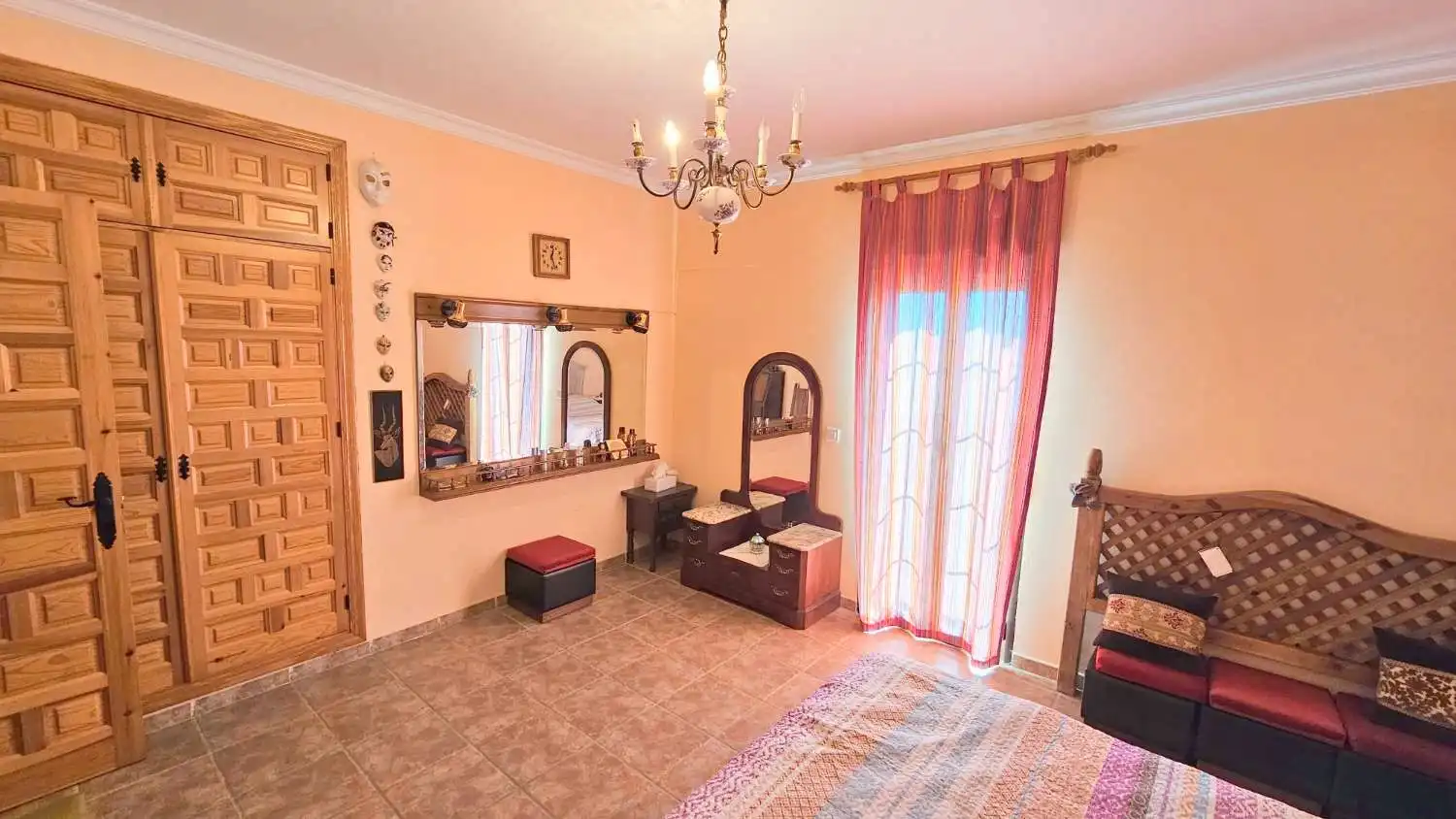 Dormitori de Casa adosada en venda en Vélez-Málaga amb Terrassa, Traster i Moblat