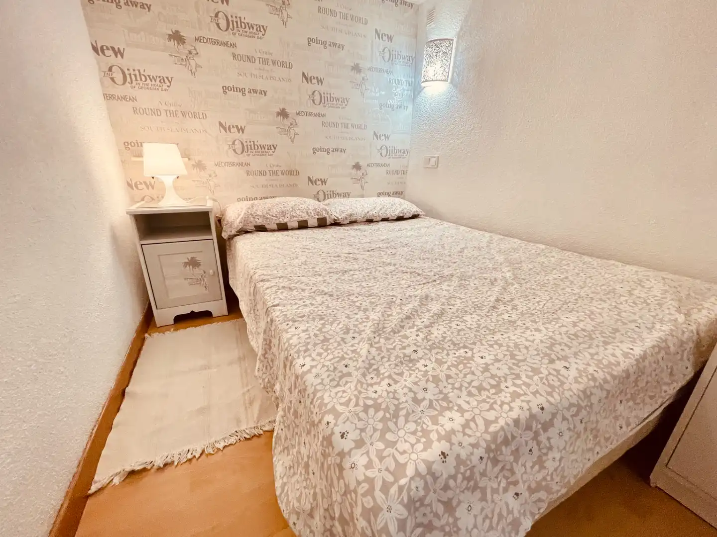 Bedroom of Apartments for rent in Madrid  with Heating, Terrace and Furnished