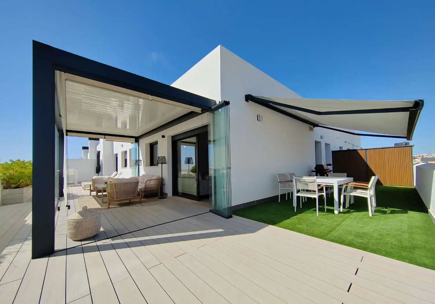 Terrace of Attic for sale in Vélez-Málaga  with Air Conditioner, Swimming Pool and Internet