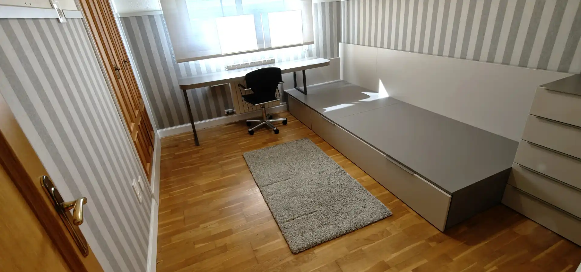 Bedroom of Attic for rent in Zaragoza  with Air Conditioner, Heating and Parquet flooring