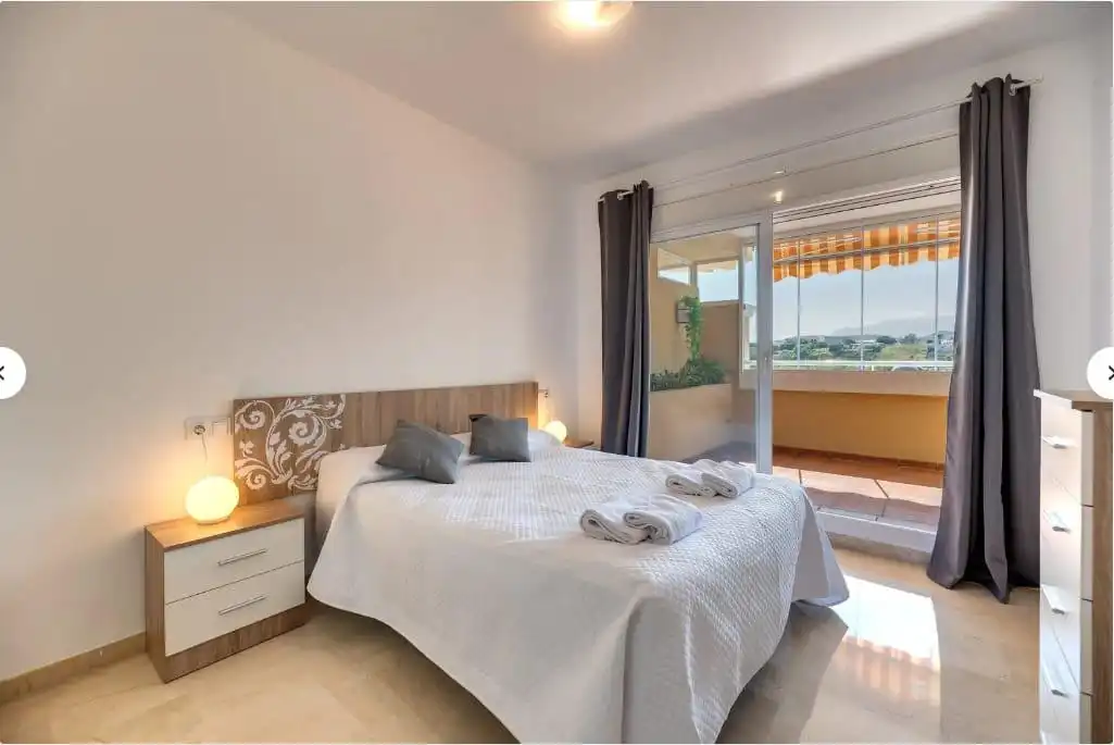 Bedroom of Apartments for rent in Marbella  with Air Conditioner, Heating and Terrace