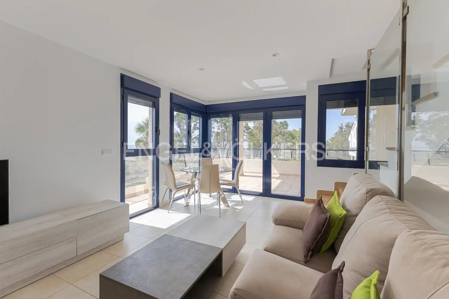 Living room of Houses for rent in Sagunto / Sagunt  with Air Conditioner, Heating and Private garden