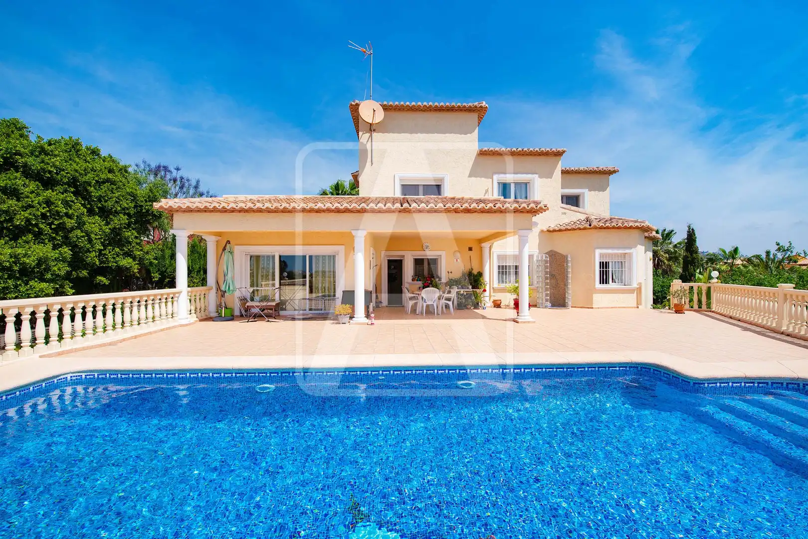 Chalet con piscina en venta en Gargasindi - Garduix - Colina del Sol