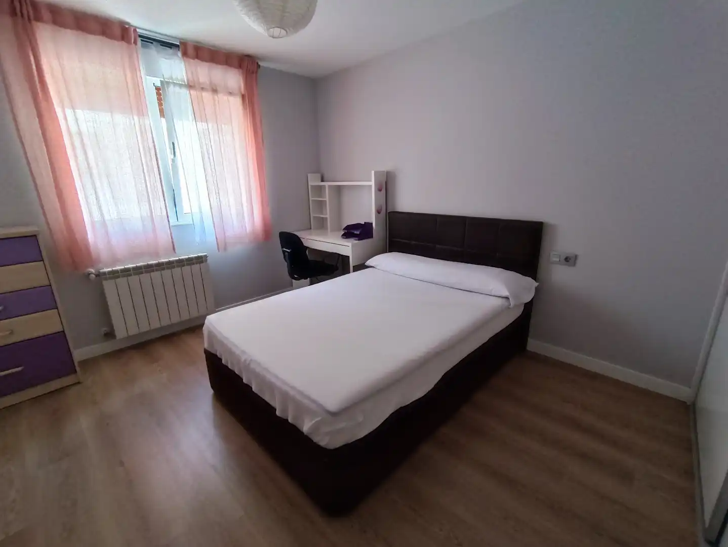Habitación de Piso de alquiler en Arrasate / Mondragón con Calefacción, Amueblado y Balcón