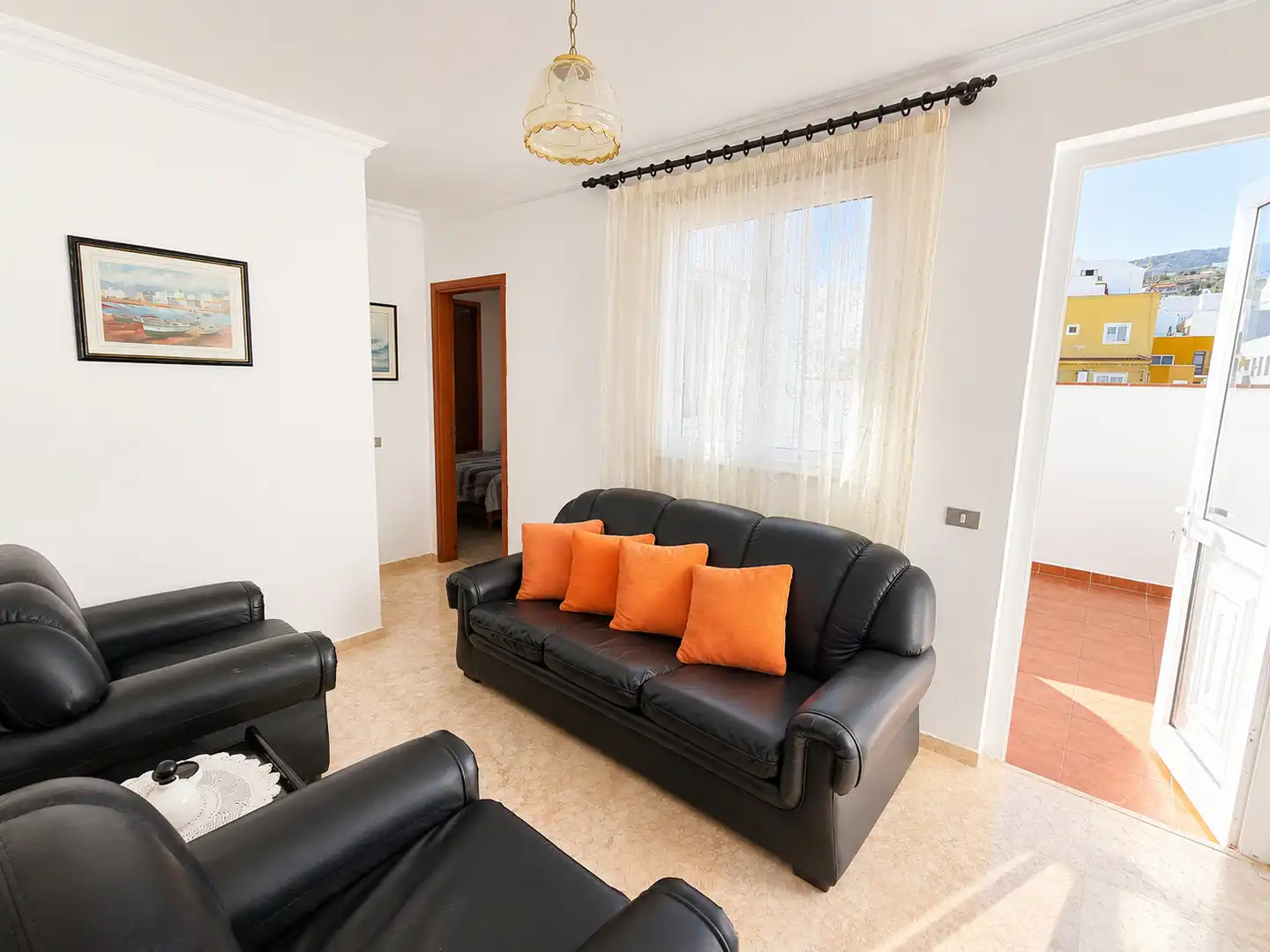 Living room of Flat for sale in Icod de los Vinos  with Terrace, Furnished and Home automation