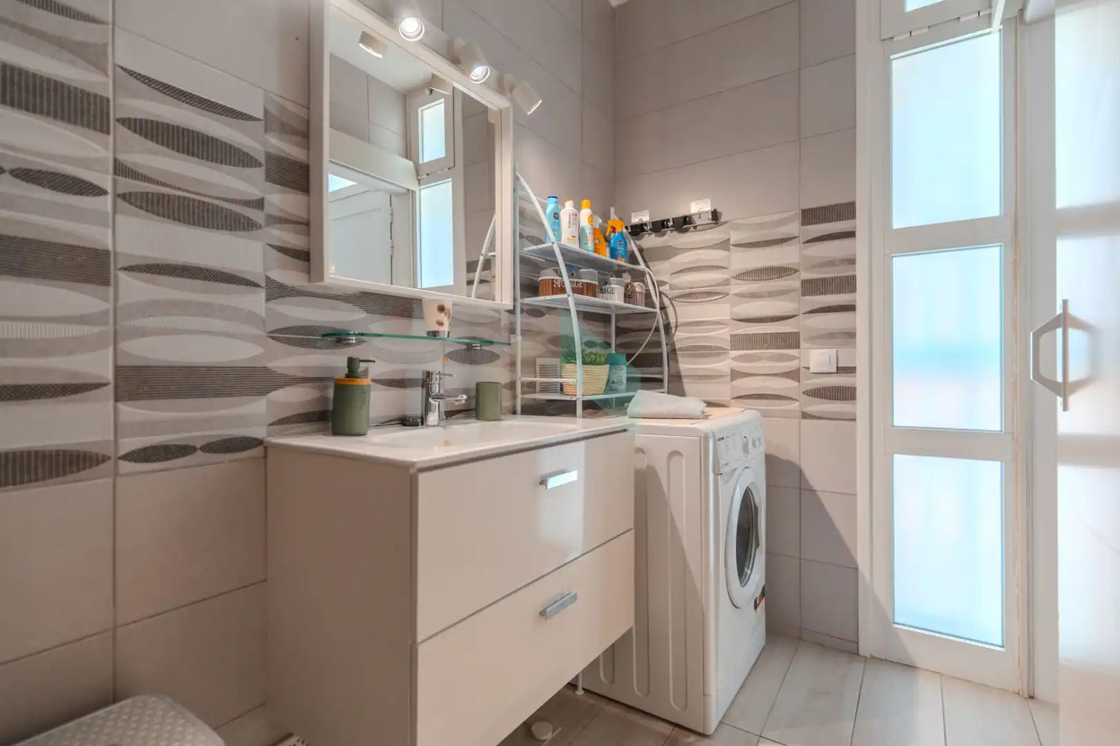 Baño de Apartamento en venta en Arona con Aire acondicionado, Terraza y Trastero