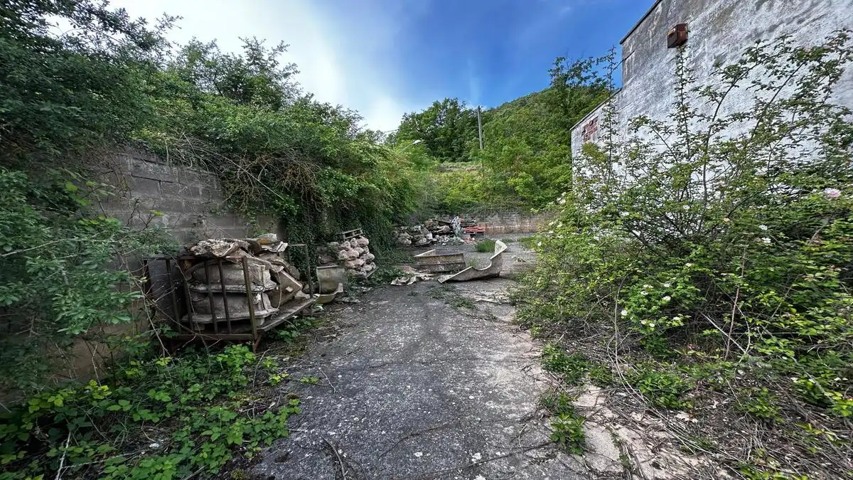 Fabrikhallen zum Verkauf in L'Estany