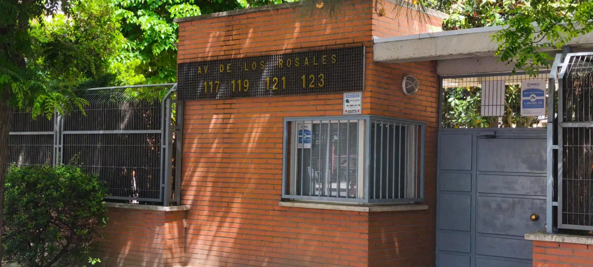 Außenansicht von Wohnungen zum Verkauf in Madrid