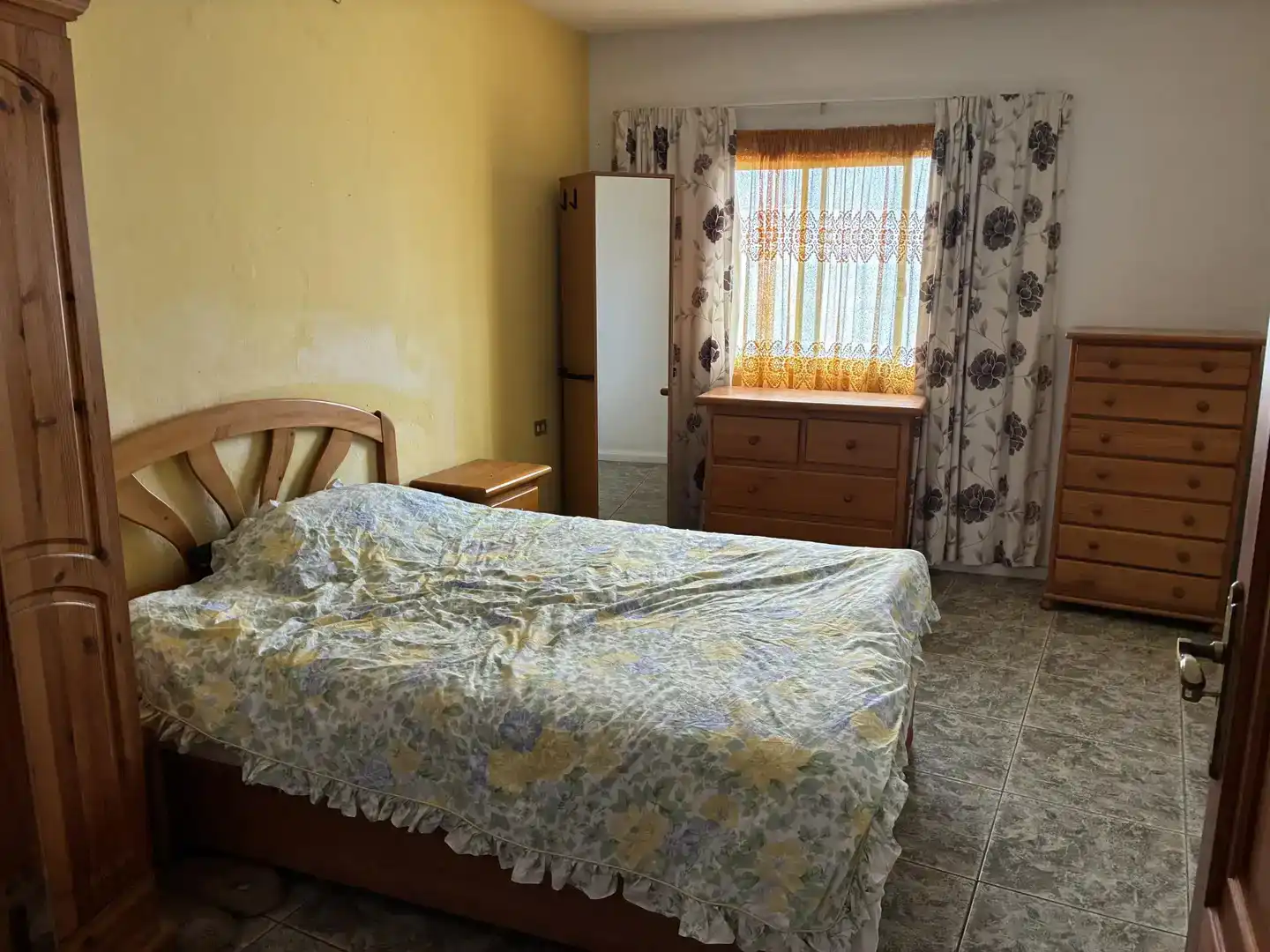 Dormitori de Casa adosada en venda en Granadilla de Abona amb Jardí privat, Parquet i Moblat