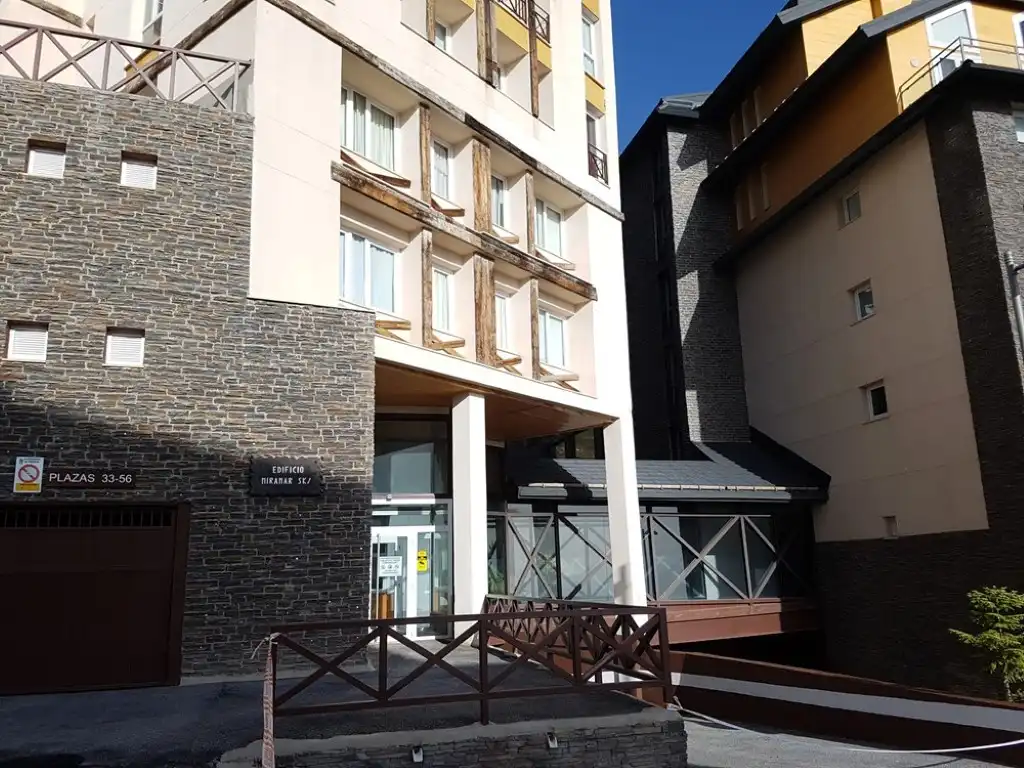 Vista exterior de Apartamento en venta en Sierra Nevada