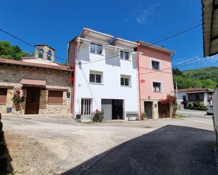 Exterior view of Single-family semi-detached for sale in Cabrales