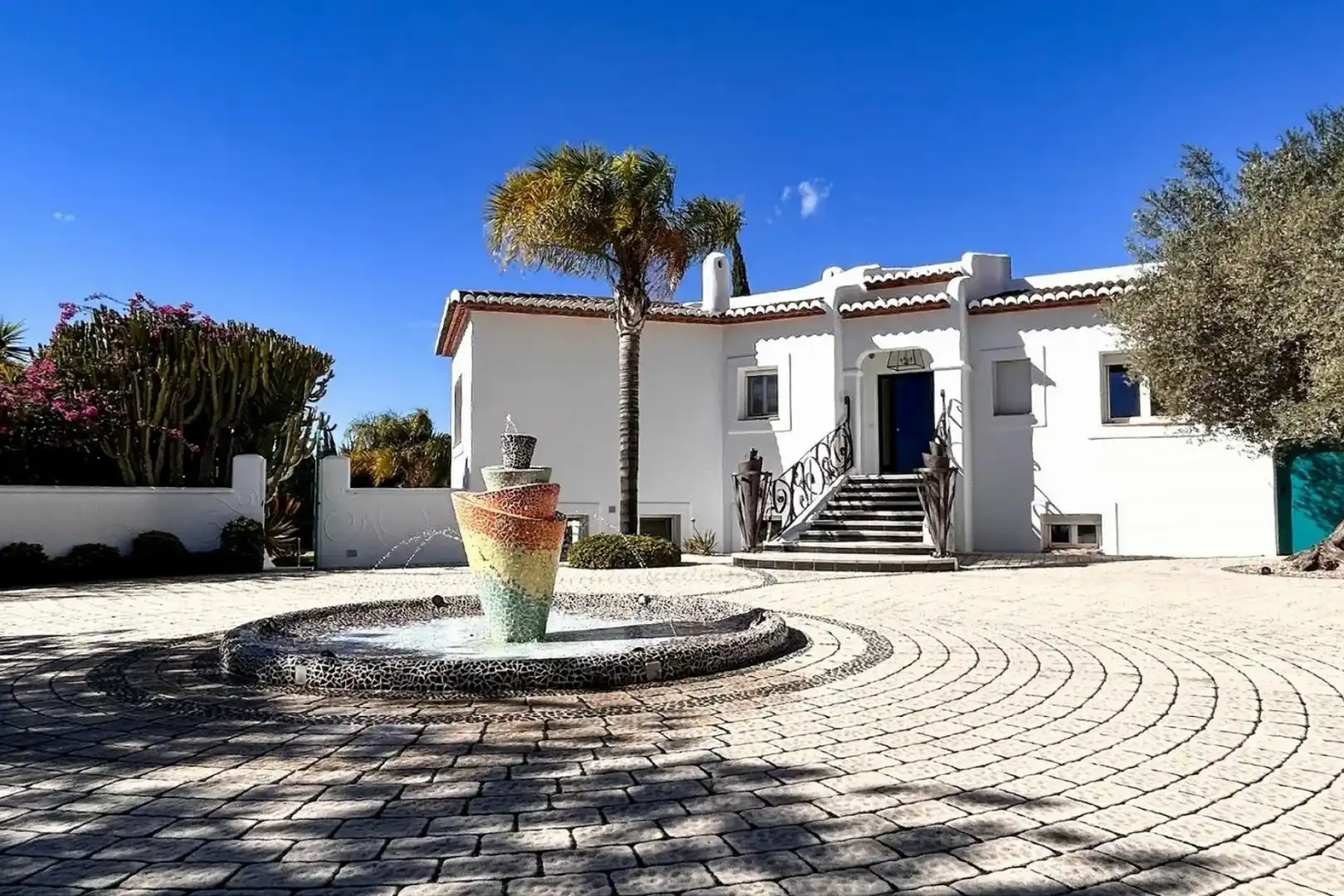 Vista exterior de Casa o xalet en venda en Jávea / Xàbia amb Calefacció, Jardí privat i Piscina