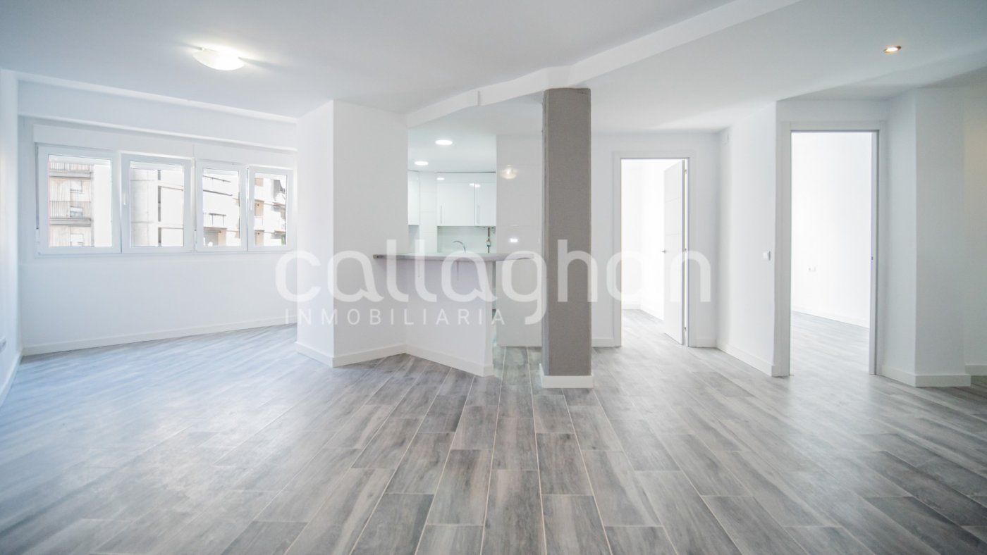 Living room of Flat for sale in  Valencia Capital