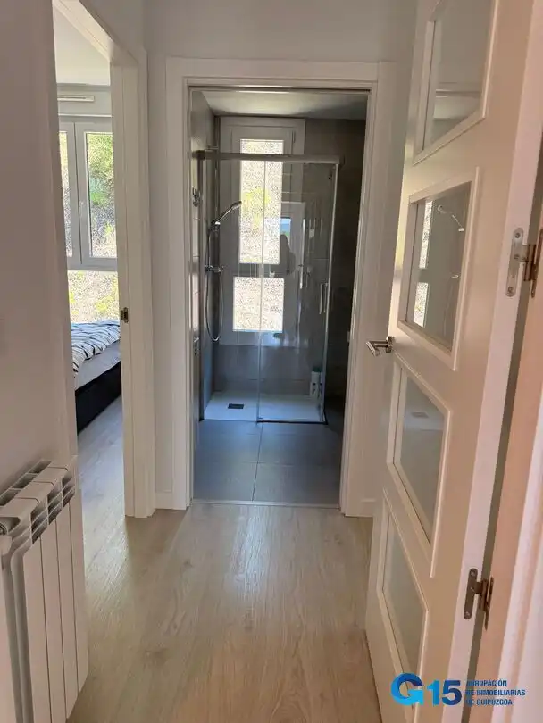 Baño de Ático en venta en Astigarraga con Calefacción y Terraza