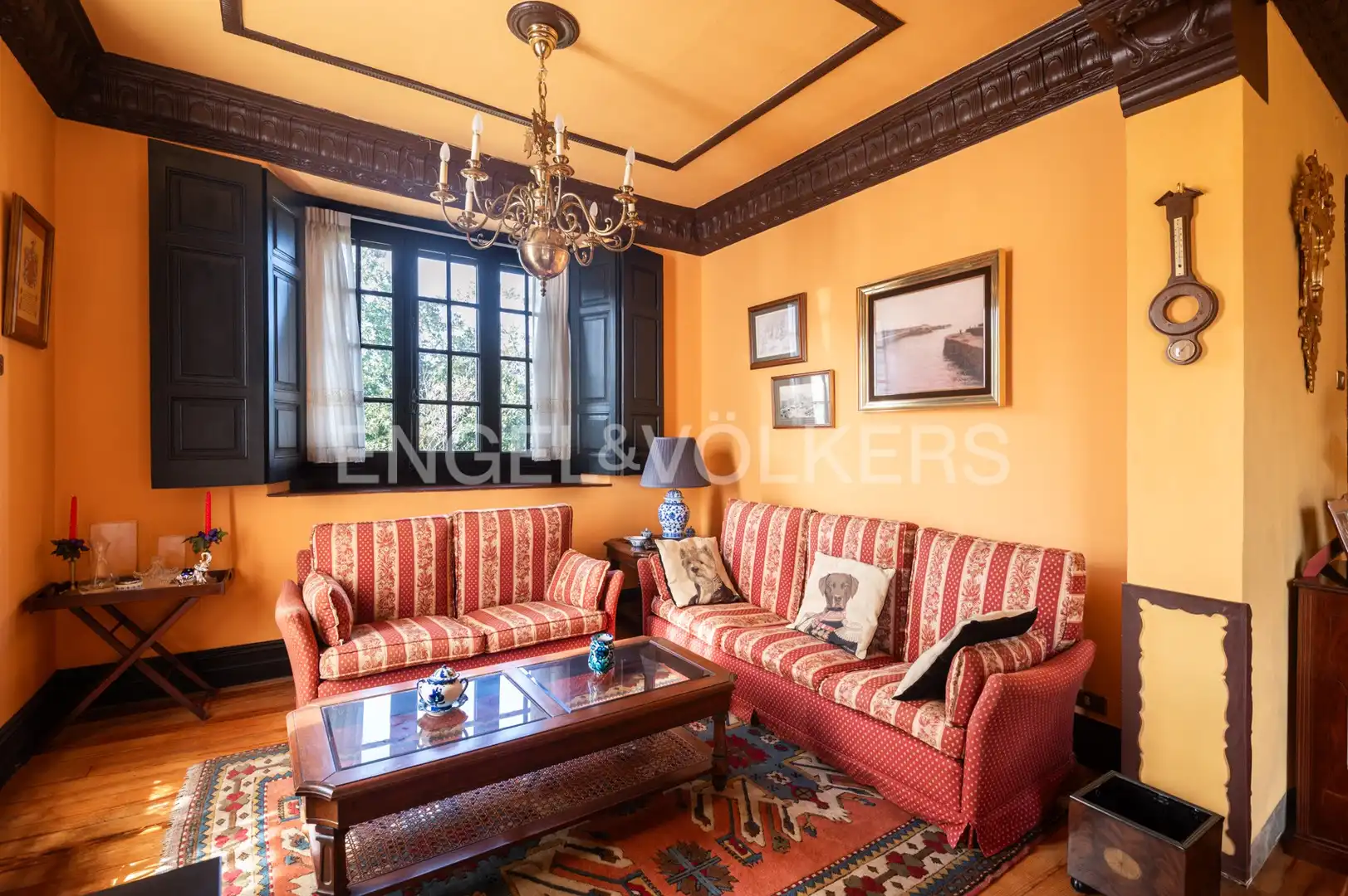 Sala de estar de Casa o chalet en venta en Llanes con Calefacción, Jardín privado y Terraza