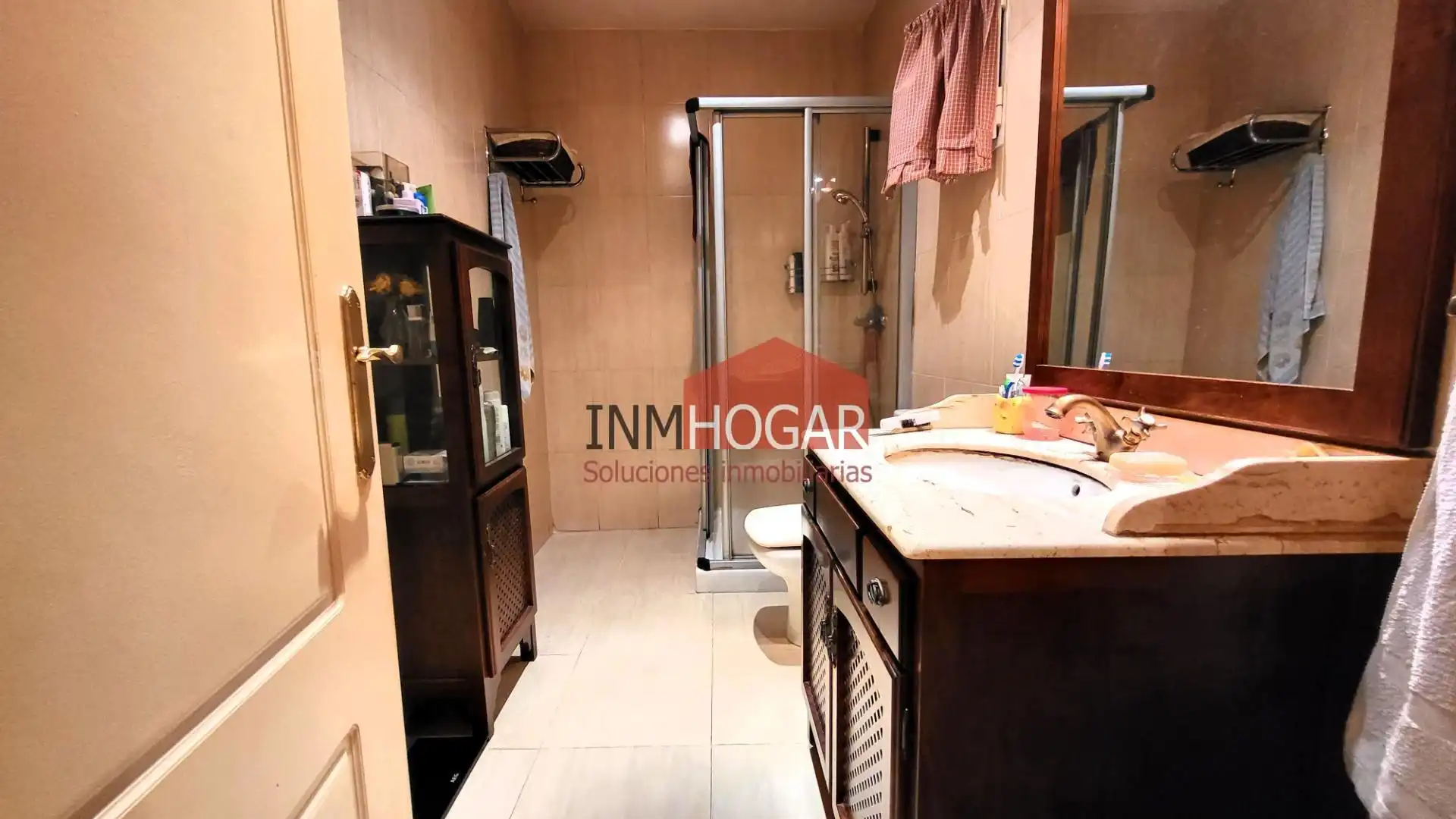 Baño de Casa o chalet en venta en Ávila con Jardín privado, Trastero y Balcón