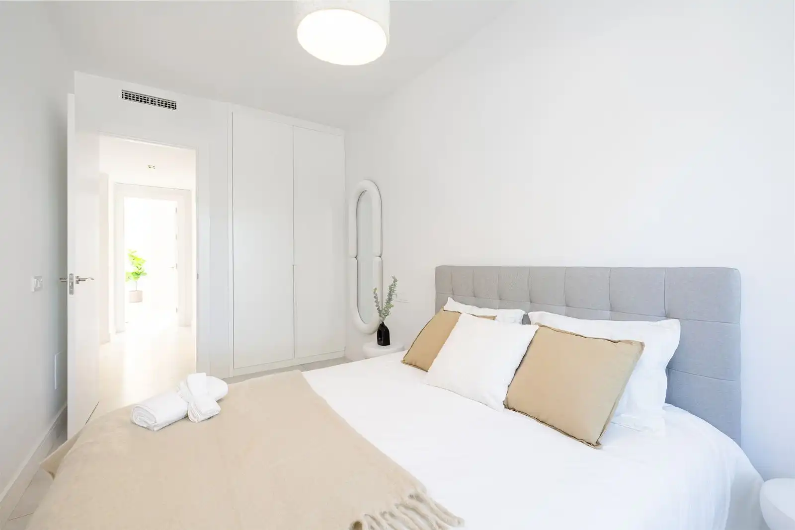 Schlafzimmer von Maisonette zum Verkauf in Marbella mit Möbliert und Gemeinschaftspool