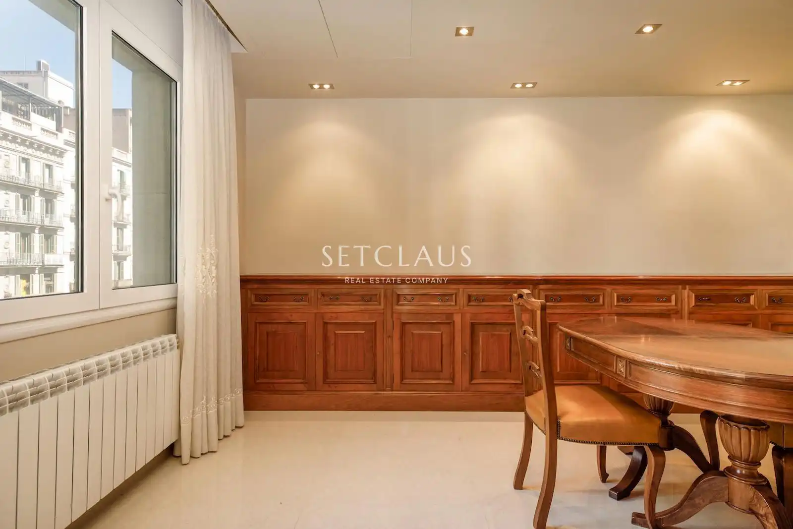Dining room of Flat for sale in Barcelona  with Air Conditioner and Alarm