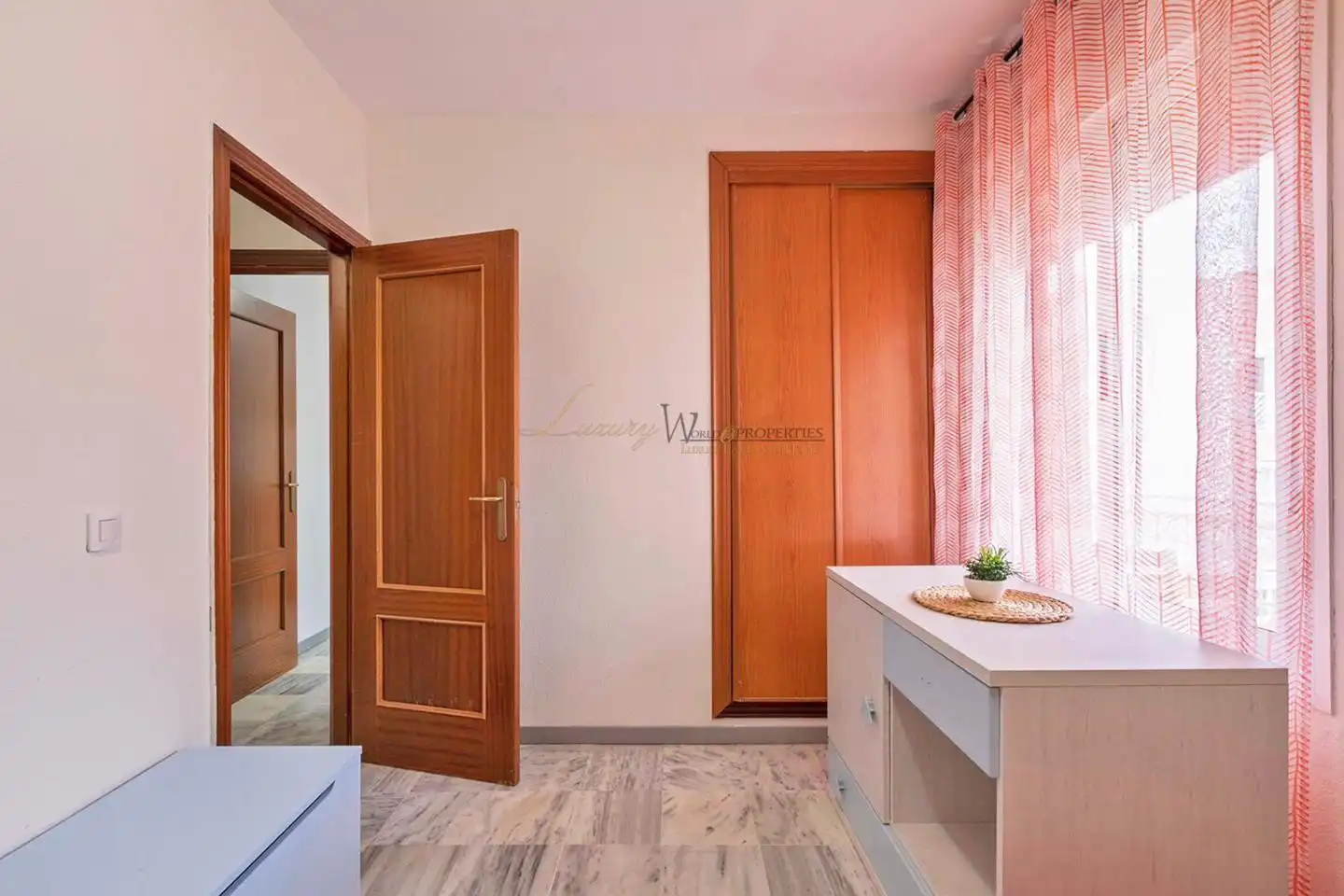 Dormitori de Apartament en venda en Arona amb Terrassa, Traster i Moblat