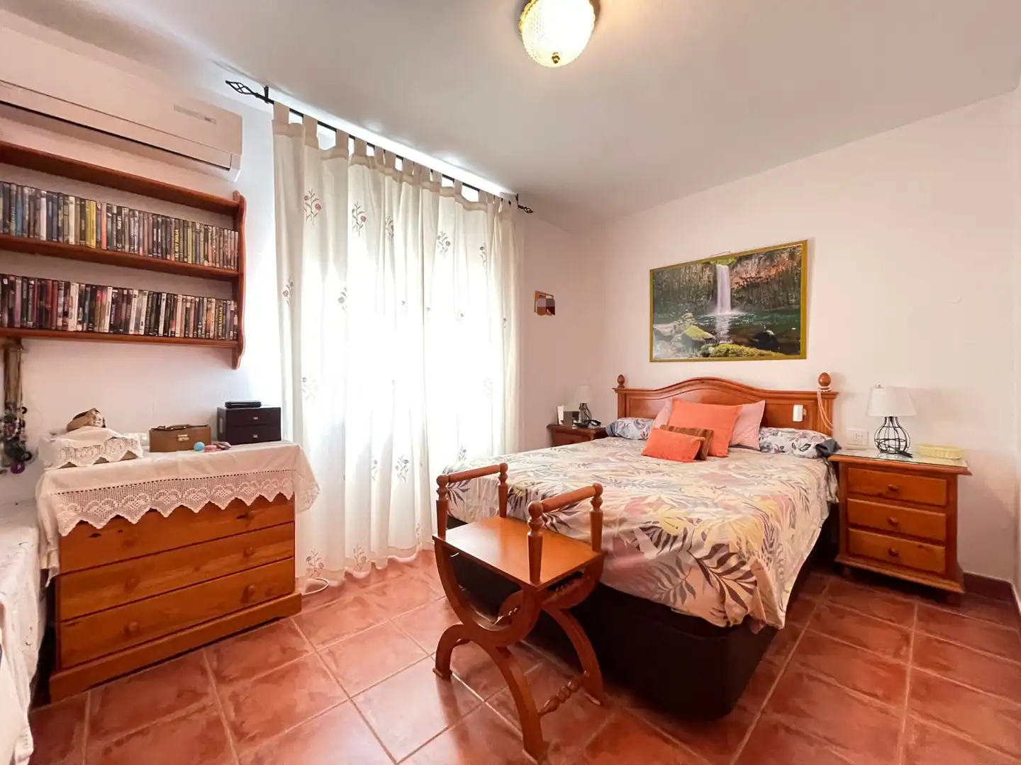 Dormitori de Apartament en venda en Estepona amb Aire condicionat i Terrassa