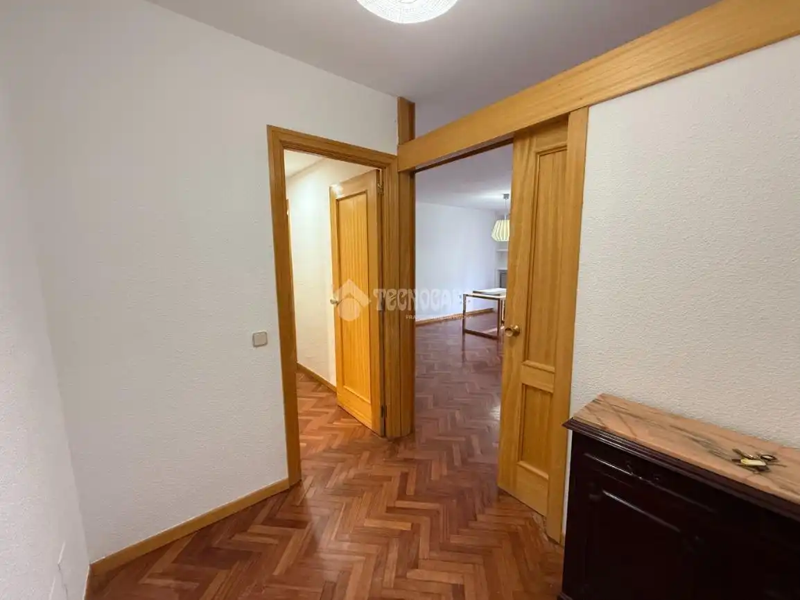 Flat for rent in Majadahonda  with Heating