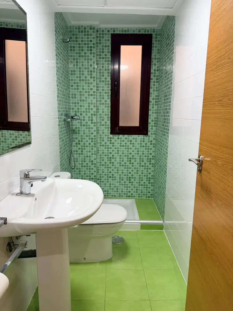 Bany de Apartament en venda en Murcia amb Terrassa