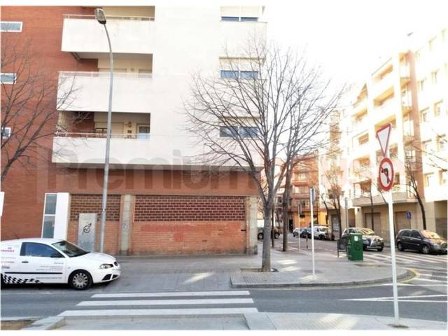 Local comercial en Venta en Calle de l'Escultor Modest Gené en Llevant