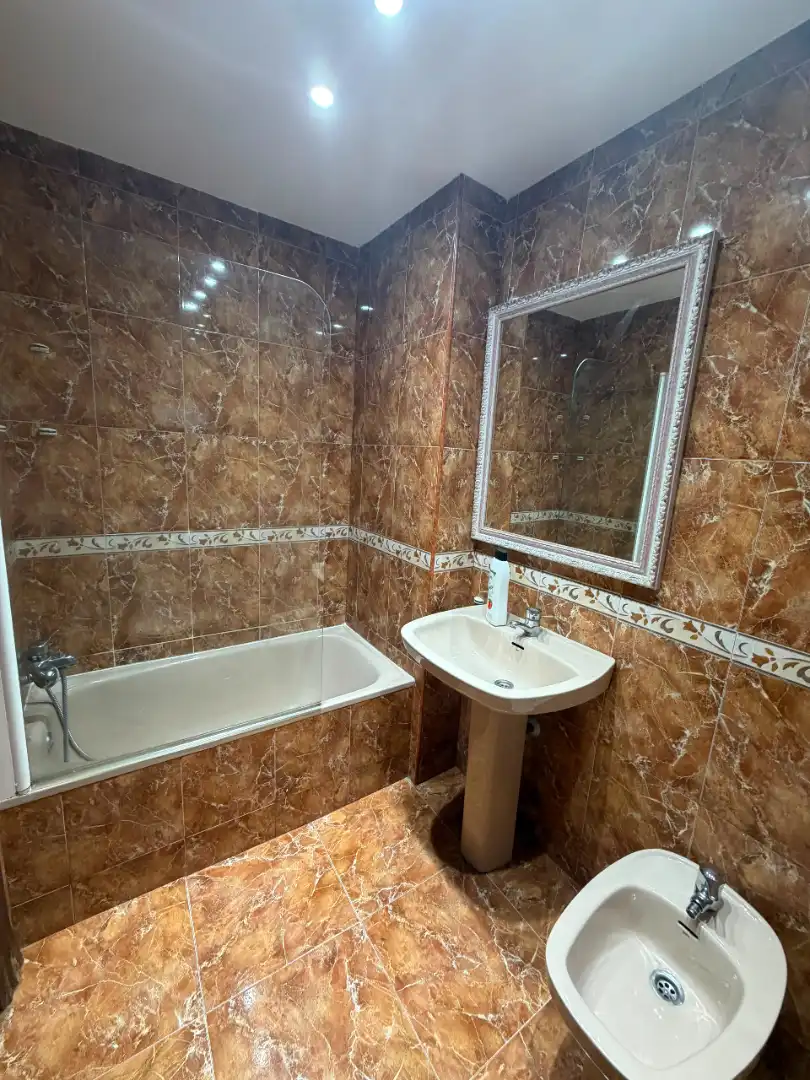 Baño de Piso de alquiler en Córdoba con Aire acondicionado, Calefacción y Amueblado