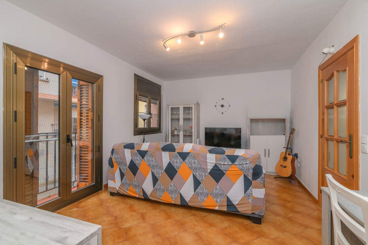 Living room of Flat for sale in Viladecans  with Oven and Balcony