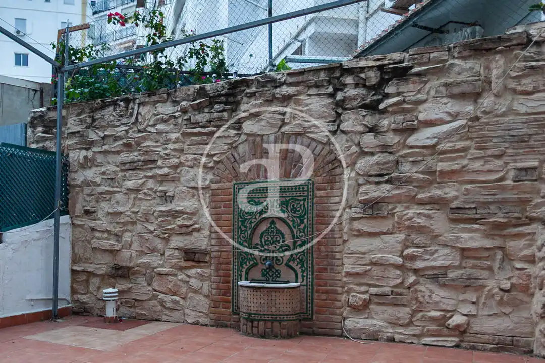 Außenansicht von Wohnung zum Verkauf in Valencia mit Klimaanlage, Heizung und Terrasse