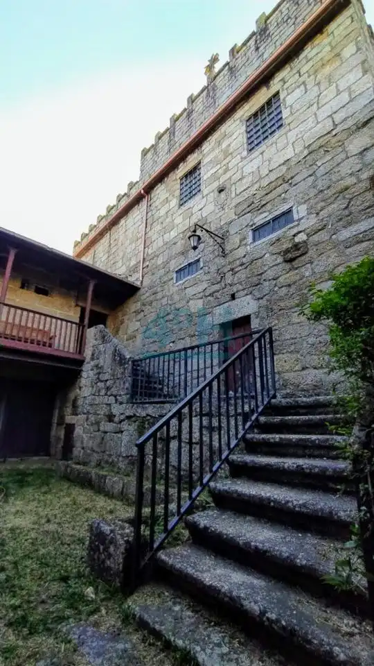 Vista exterior de Finca rústica en venta en Beade  con Jardín privado y Amueblado