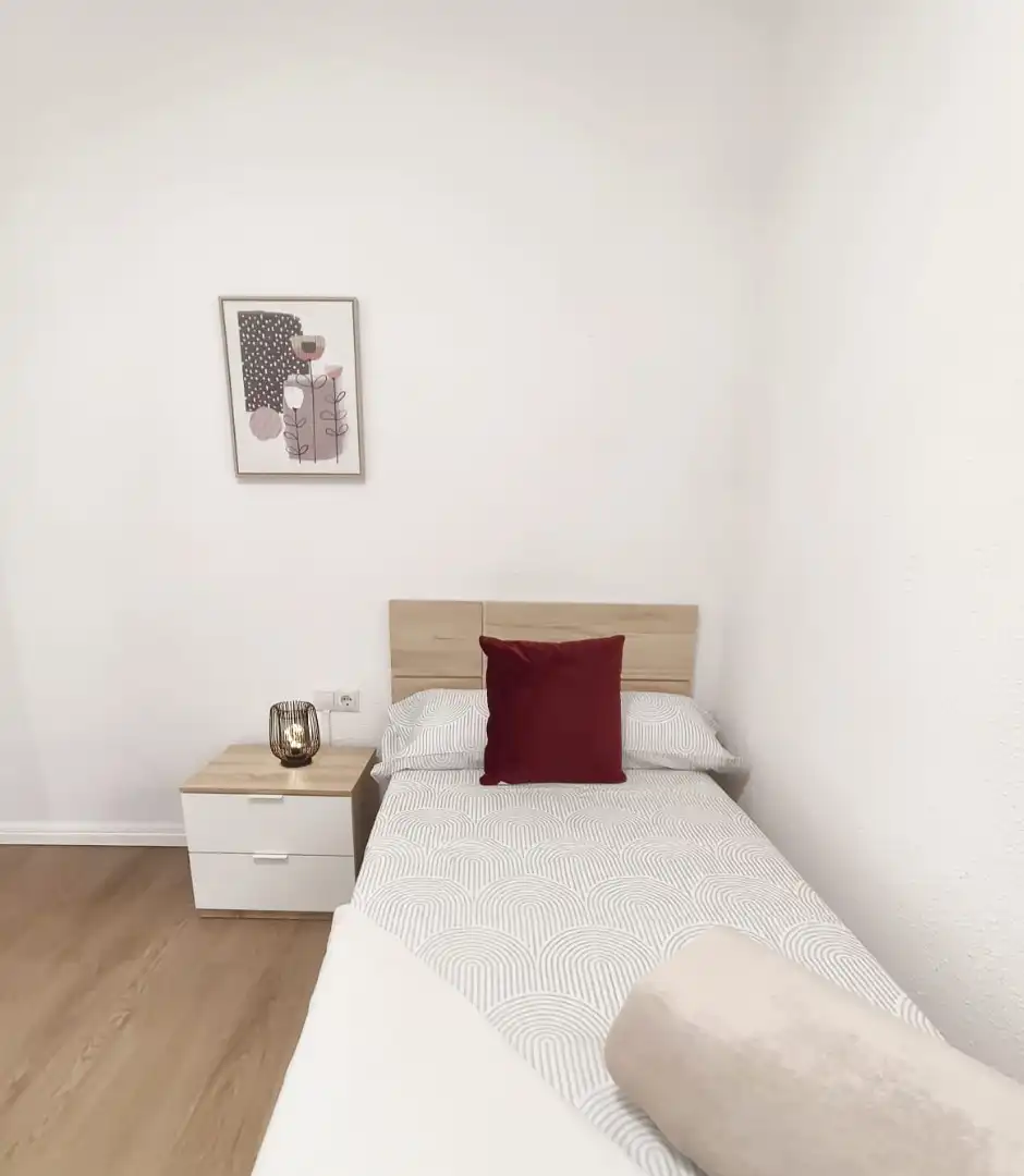Bedroom of Flat for rent in Castellón de la Plana / Castelló de la Plana  with Furnished, TV and Internet