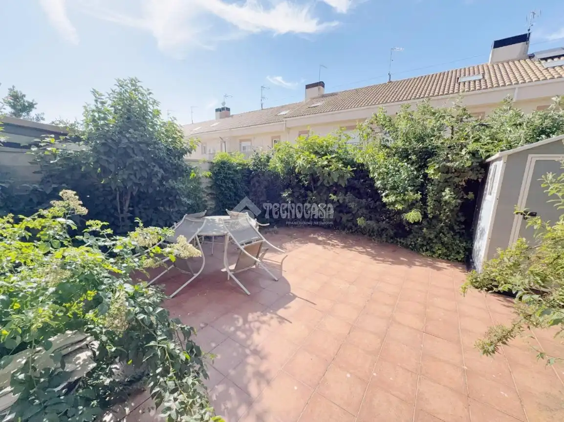 Terraza de Casa adosada en venta en Seseña