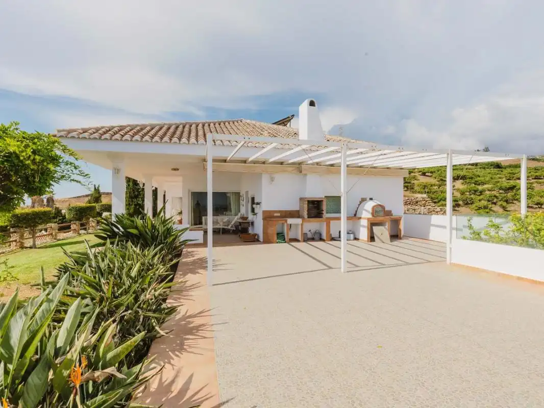 Terrassa de Casa o xalet en venda en Torrox amb Aire condicionat, Calefacció i Jardí privat