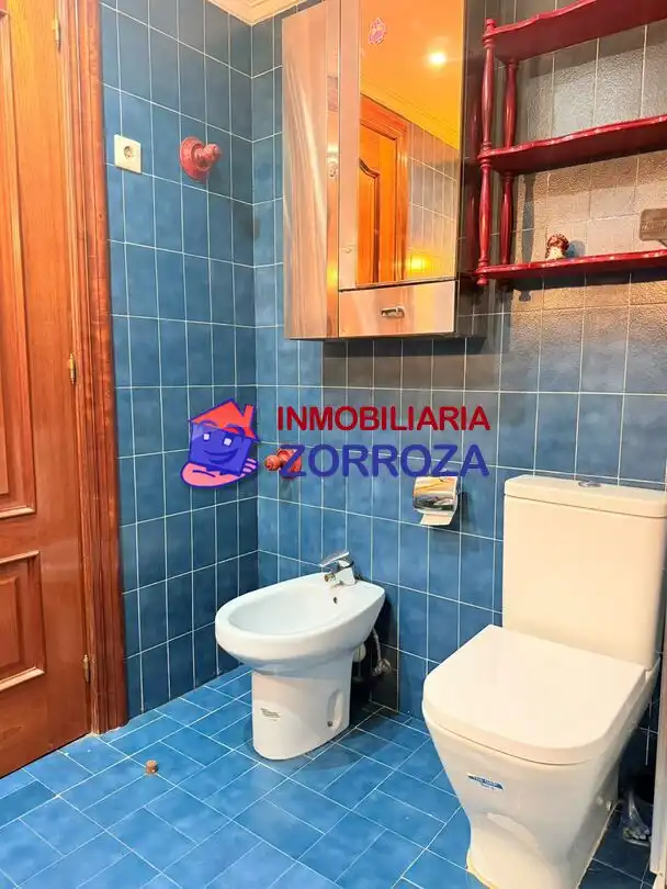 Bathroom of Flat for sale in Bilbao   with Heating, Storage room and Balcony